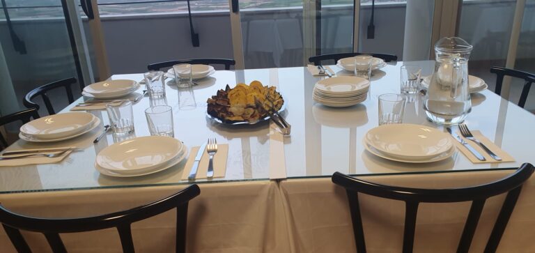 d8cb53ef f5b8 4159 8065 64abfcb7600f